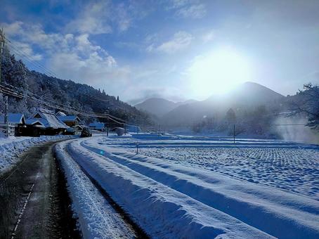 雪景色と朝日 雪景色と朝日 冬,冬景色,風景の写真素材