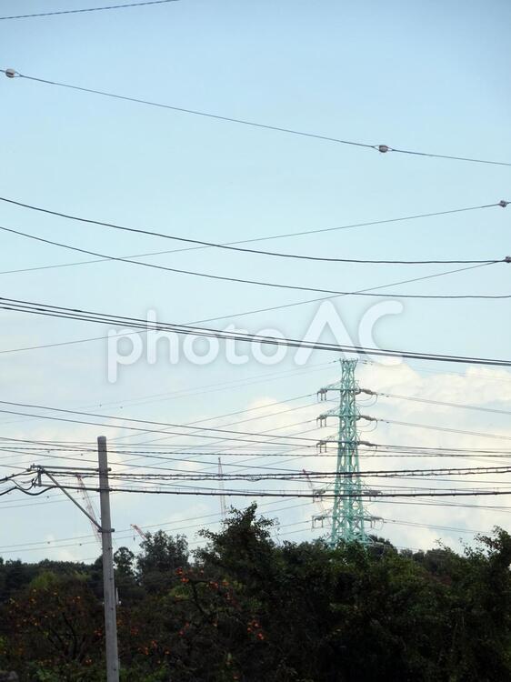 鉄塔がある風景 鉄塔,送電線,電線の写真素材