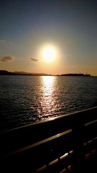 夕日オレンジの写真