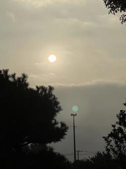 丸い太陽 丸い太陽の写真