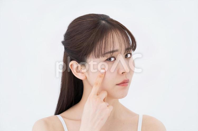 ミドル女性のスキンケアイメージ ミドル女性のスキンケアイメージ 女性,ビューティー,日本人の写真素材