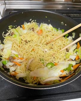 焼きそば作り 焼きそば作りの写真