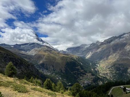 スイスの山景色 スイスの山景色 山,ハイキング,登山の写真素材
