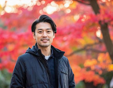 秋・紅葉・30代男性 秋・紅葉・30代男性の写真