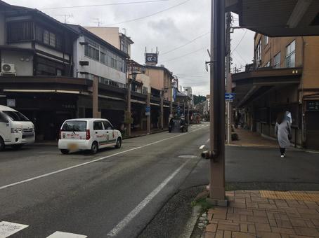 雨上がりの高山国分寺通り商店街、日常風景 雨上がりの高山国分寺通り商店街、日常風景の写真