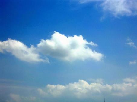 五月の雲-129 五月,青空,空の写真素材