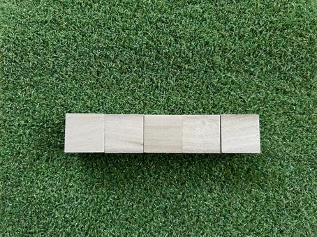 ブロック5個グリーン背景1 ブロック,素材,グリーンの写真素材