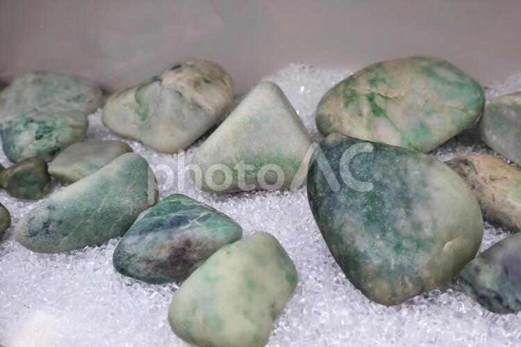 翡翠原石 翡翠,ヒスイ,原石の写真素材