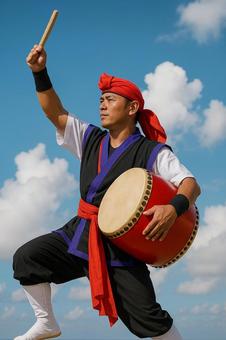 沖縄エイサー踊りと太鼓演舞・伝統芸能 沖縄エイサー踊りと太鼓演舞・伝統芸能の写真