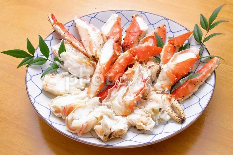 カットしたたらば蟹　大皿盛り 蟹,甲殻類,タラバガニの写真素材