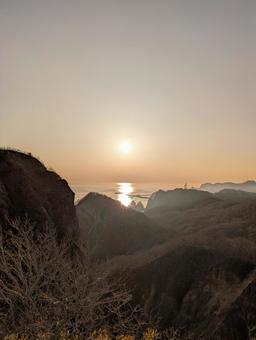 地球岬からの日の入り 地球岬からの日の入りの写真