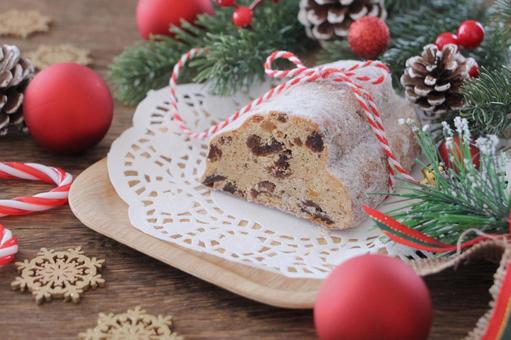 シュトーレン シュトーレン シュトーレン,クリスマス,ケーキの写真素材