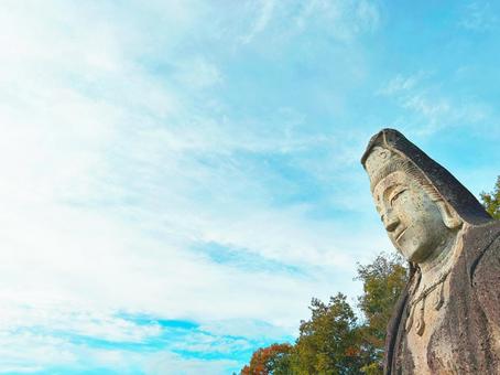 空を見上げる観音像・大谷観音 風景,青空,観光地の写真素材