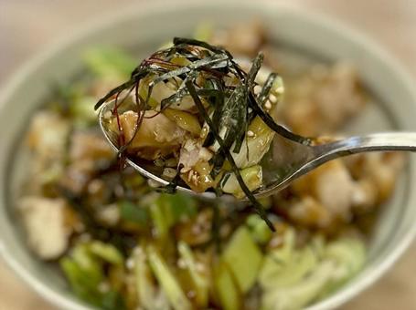 焼き鳥丼 焼き鳥丼,グルメ,丼の写真素材