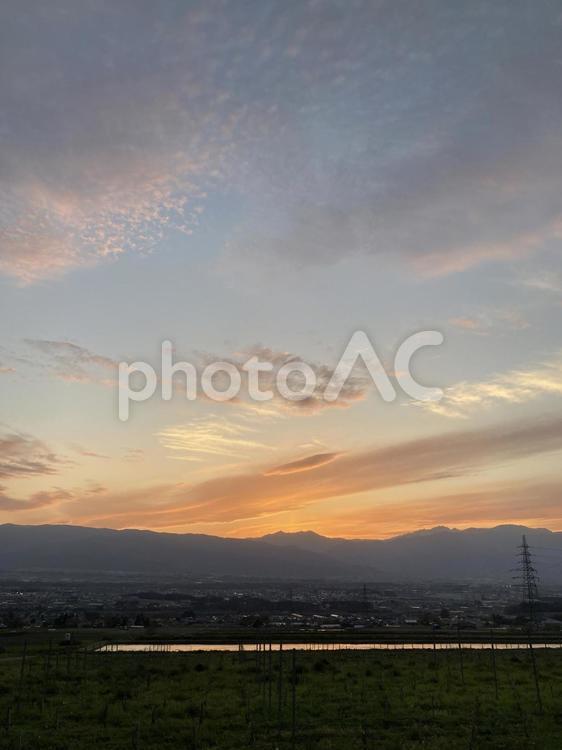 信州の夕焼け 雲,cloud,夕方の写真素材