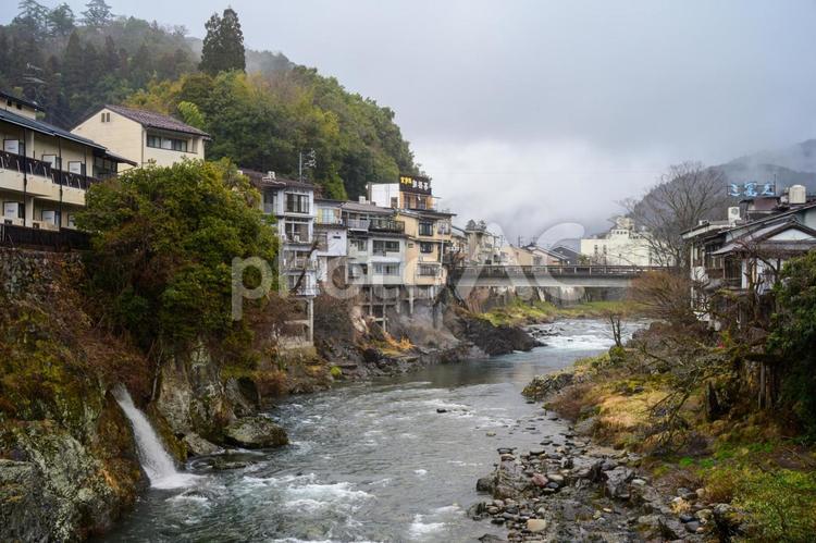郡上市のの川と町 郡上市のの川と町,郡上市,川の写真素材