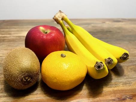 いろんな果物 06 果物,4種,りんごの写真素材