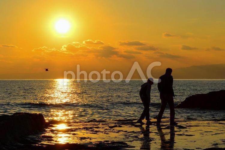 夕暮れ 夕暮れ,夕日,海の写真素材