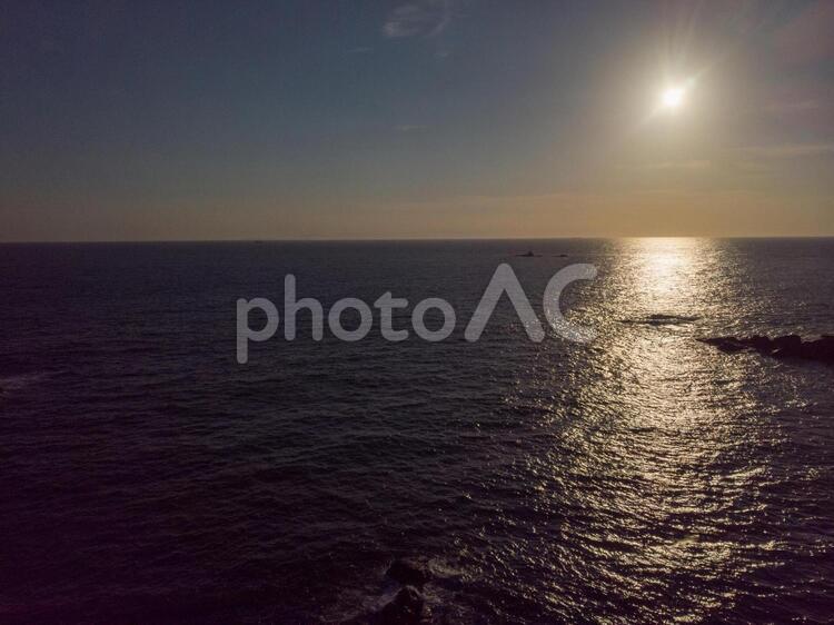 白崎海岸　夕日 白崎海岸,海,海辺の写真素材