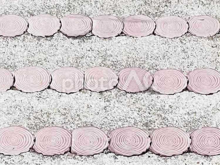 ピンク色　階段　クローズアップ ピンク,階段,風景の写真素材