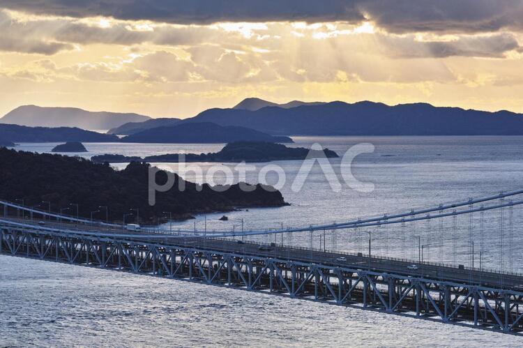 瀬戸内の夕景 瀬戸内海,瀬戸大橋,夕焼けの写真素材