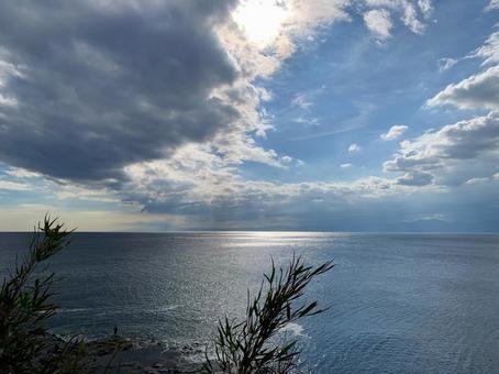 江ノ島の空と海 江ノ島の空と海の写真