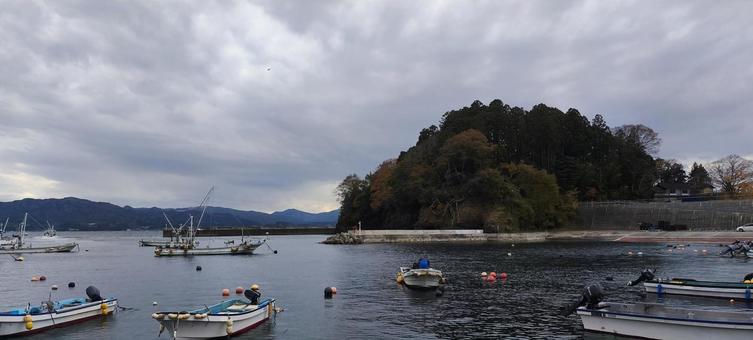 南三陸町の漁港(宮城県気仙沼市) 風景,漁港,漁船の写真素材