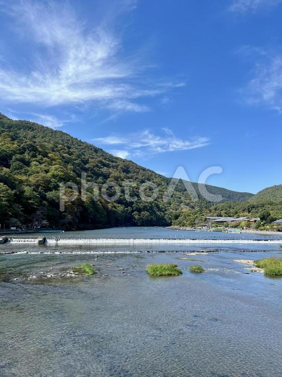 渡月橋からの景色 空,山,川の写真素材