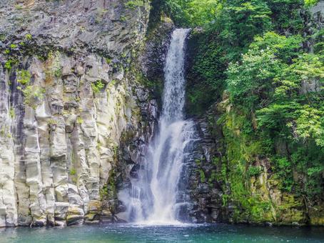 【秋田県】鹿角市・銚子の滝 【秋田県】鹿角市・銚子の滝 鹿角市,銚子の滝,滝の写真素材