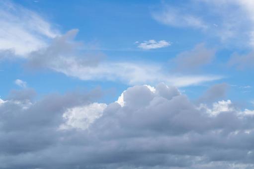 夏の空 夏の空 雲,青空,晴れの写真素材