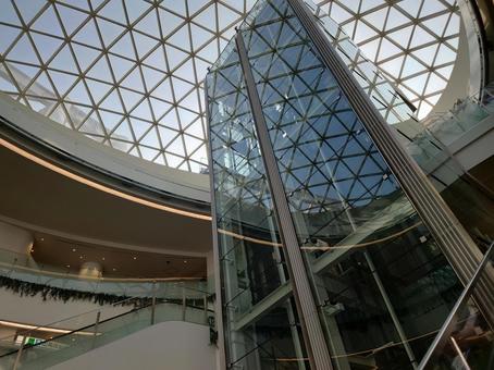 福岡空港 福岡空港 福岡空港,エスカレーター,空港の写真素材