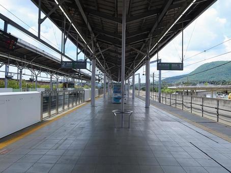 北陸新幹線 軽井沢駅 北陸新幹線 軽井沢駅 北陸新幹線,軽井沢駅,ホームの写真素材