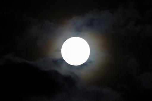 9月の満月(コーンムーン) 9月の満月(コーンムーン)の写真
