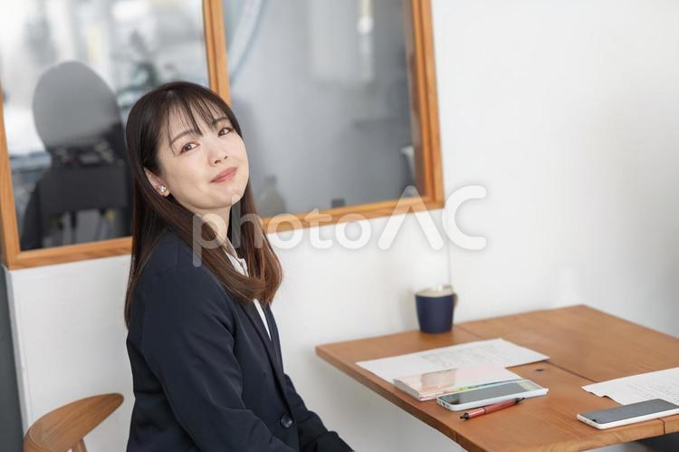 優しそうなビジネスウーマン ビジネス,ビジネスマン,ビジネスウーマンの写真素材