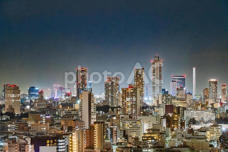 夜の都会の高層ビルイメージ 文京区,夜景,仕事の写真素材