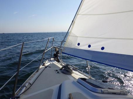 ヨットの舳先 クルーザー,ヨット,クルージングの写真素材