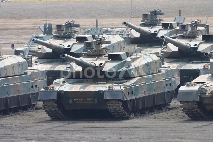 10式戦車 陸上自衛隊,自衛隊,戦車の写真素材