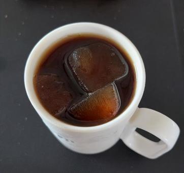 カルディドリップのアイスコーヒー カルディドリップのアイスコーヒー アイスコーヒー,アイス,コーヒーの写真素材