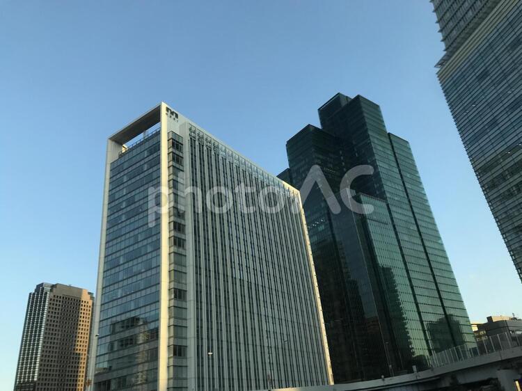 東京の高層ビルと青空、ビジネスイメージ ビジネス,ビル,高層の写真素材