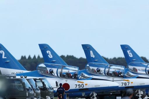 Blue Impulse blue,impulse,ブルーインパルスの写真素材