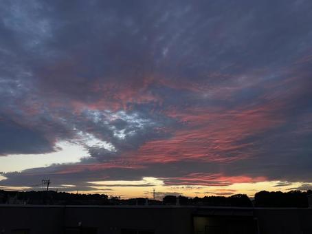 幻想的な夕暮れ 幻想的な夕暮れの写真