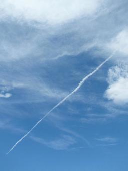 飛行機雲 飛行機雲の写真