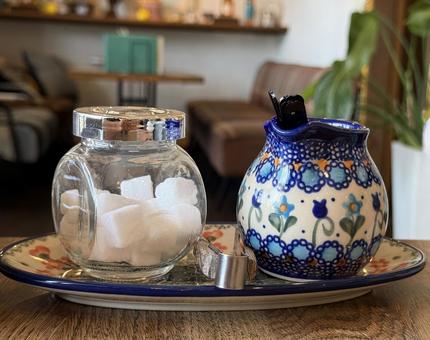 喫茶店の角砂糖 喫茶店の角砂糖 テーブル,角砂糖,小物の写真素材