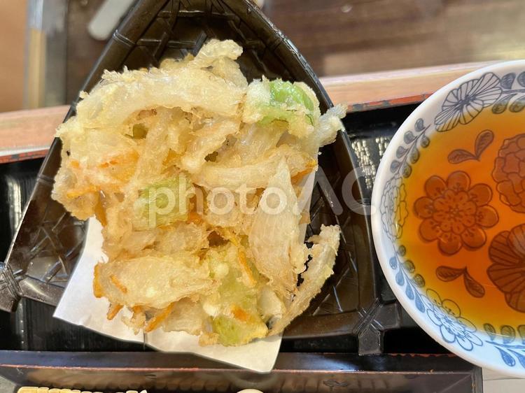お蕎麦屋さんの天ぷら 天ざるそば,和食,冷たいの写真素材