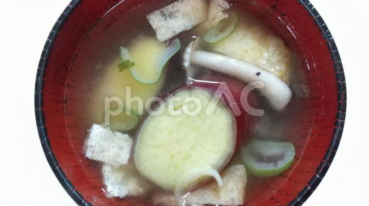 さつまいもの味噌汁 さつまいもの味噌汁,さつまいも,味噌汁の写真素材