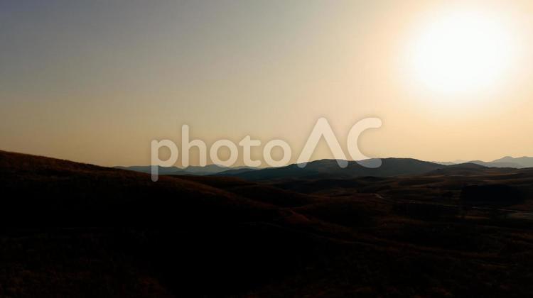 夕方の大自然 たそがれ,風景,屋外での写真素材