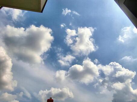 六月の雲-37 六月,青空,空の写真素材