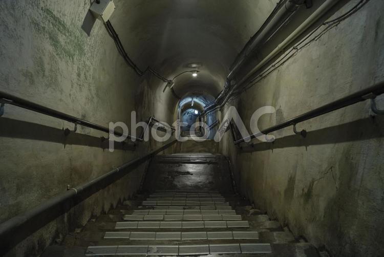 沖縄の旧海軍司令部壕の通路 旧海軍司令部壕,司令部壕,旧日本海軍の写真素材