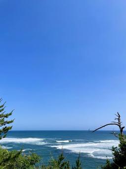 I can hear the waves, JPG
