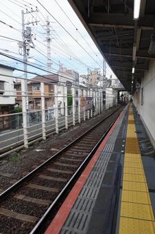 駅 駅 駅,ホーム,電車の写真素材